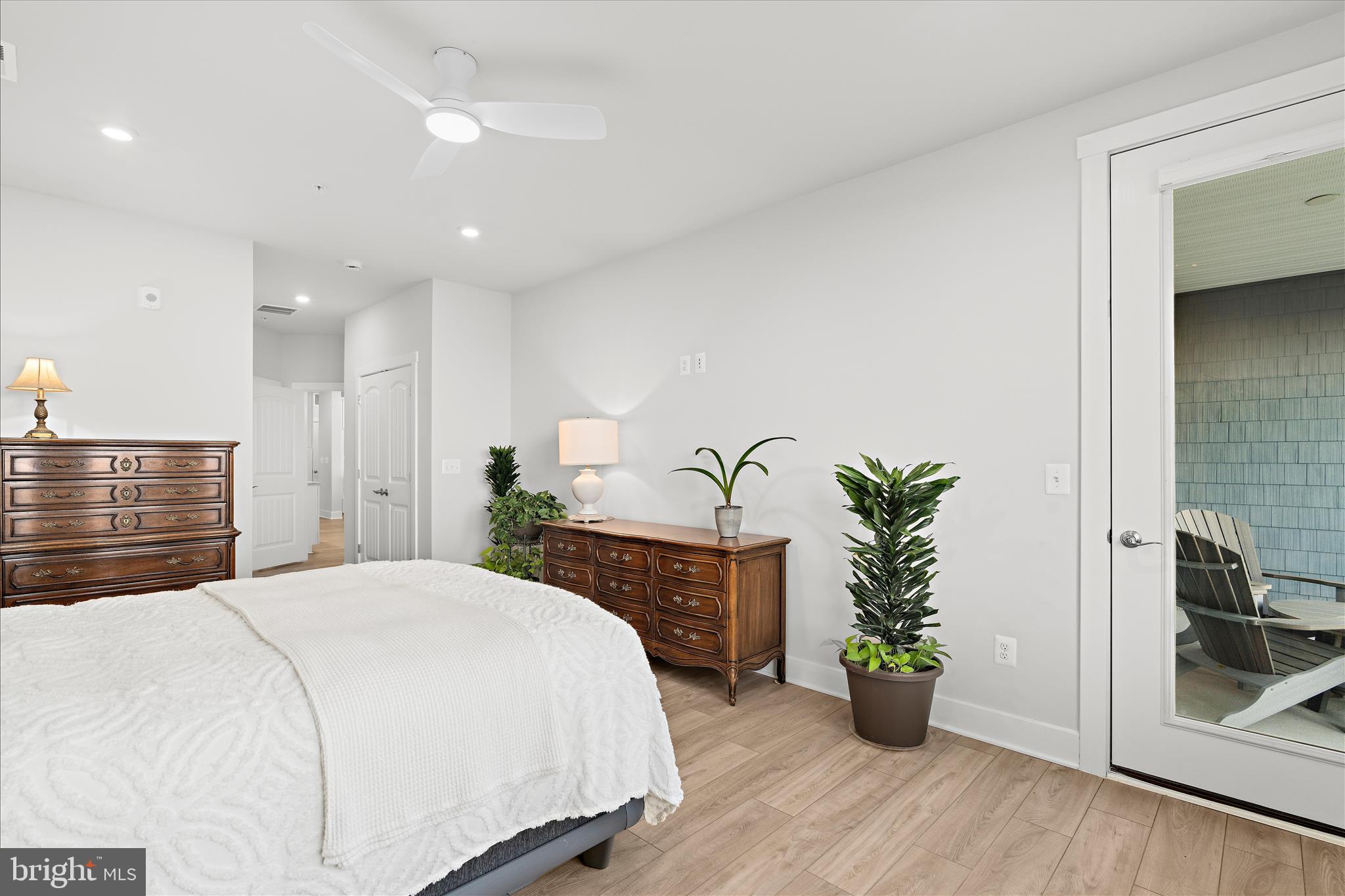 FOUR SEASONS AT KENT ISLAND - Residential