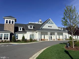 FOUR SEASONS AT KENT ISLAND - Residential