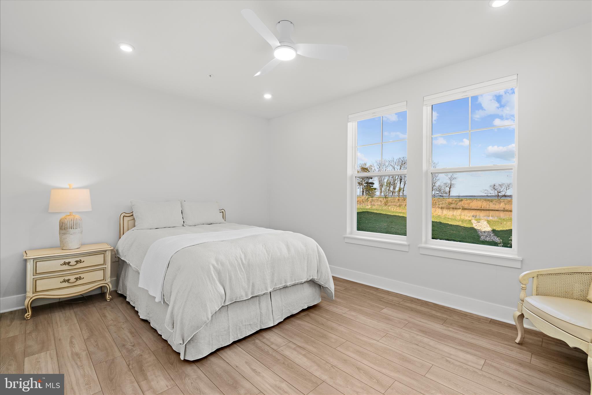 FOUR SEASONS AT KENT ISLAND - Residential