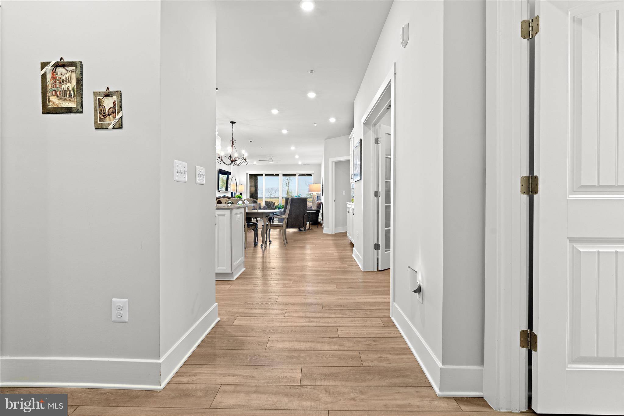 FOUR SEASONS AT KENT ISLAND - Residential