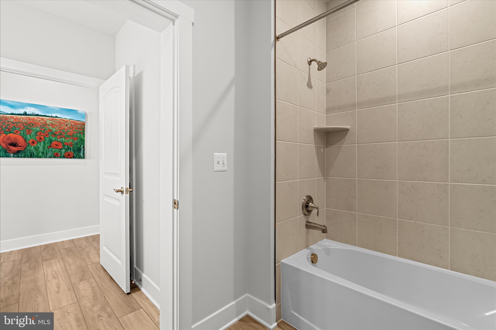 FOUR SEASONS AT KENT ISLAND - Residential