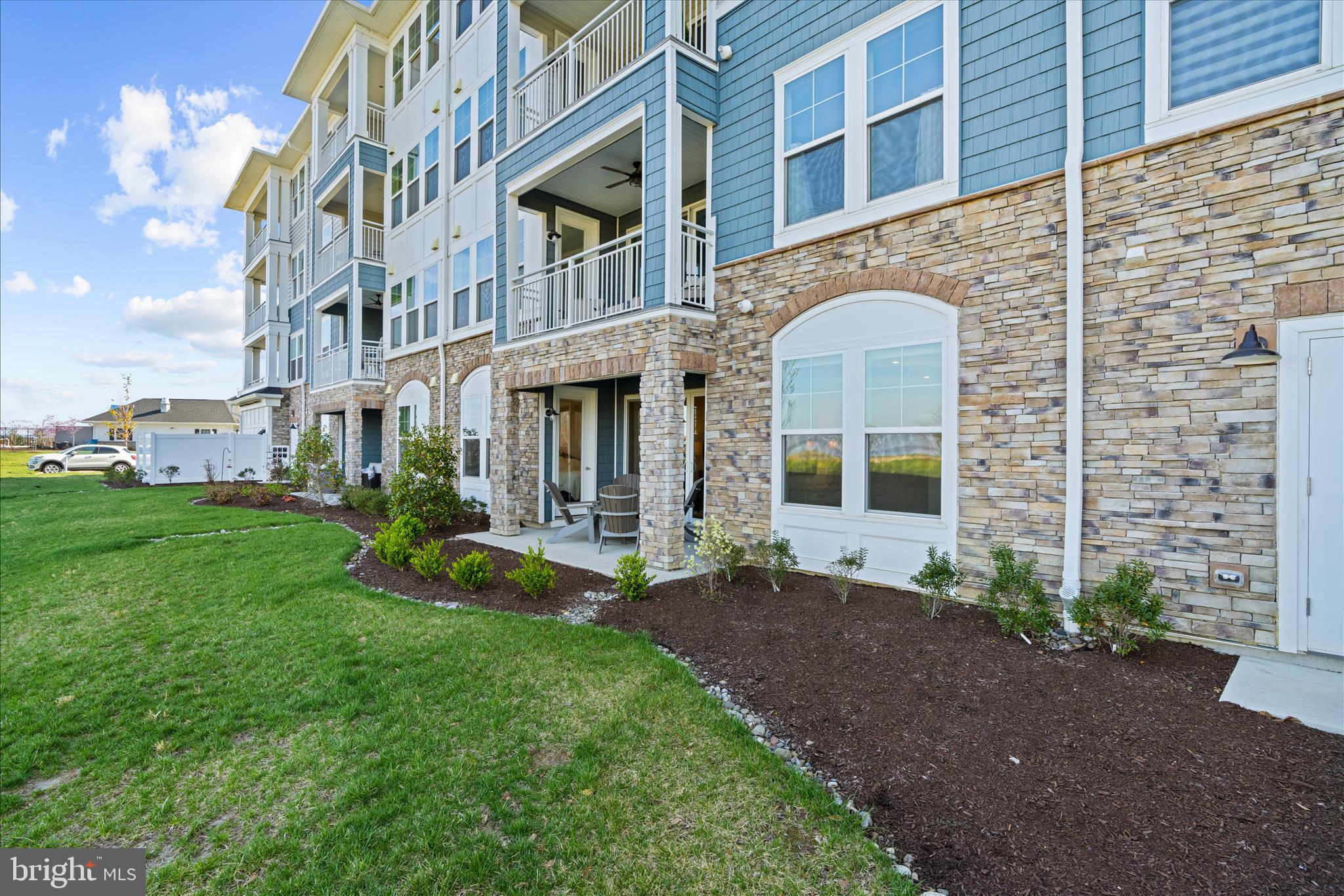 FOUR SEASONS AT KENT ISLAND - Residential