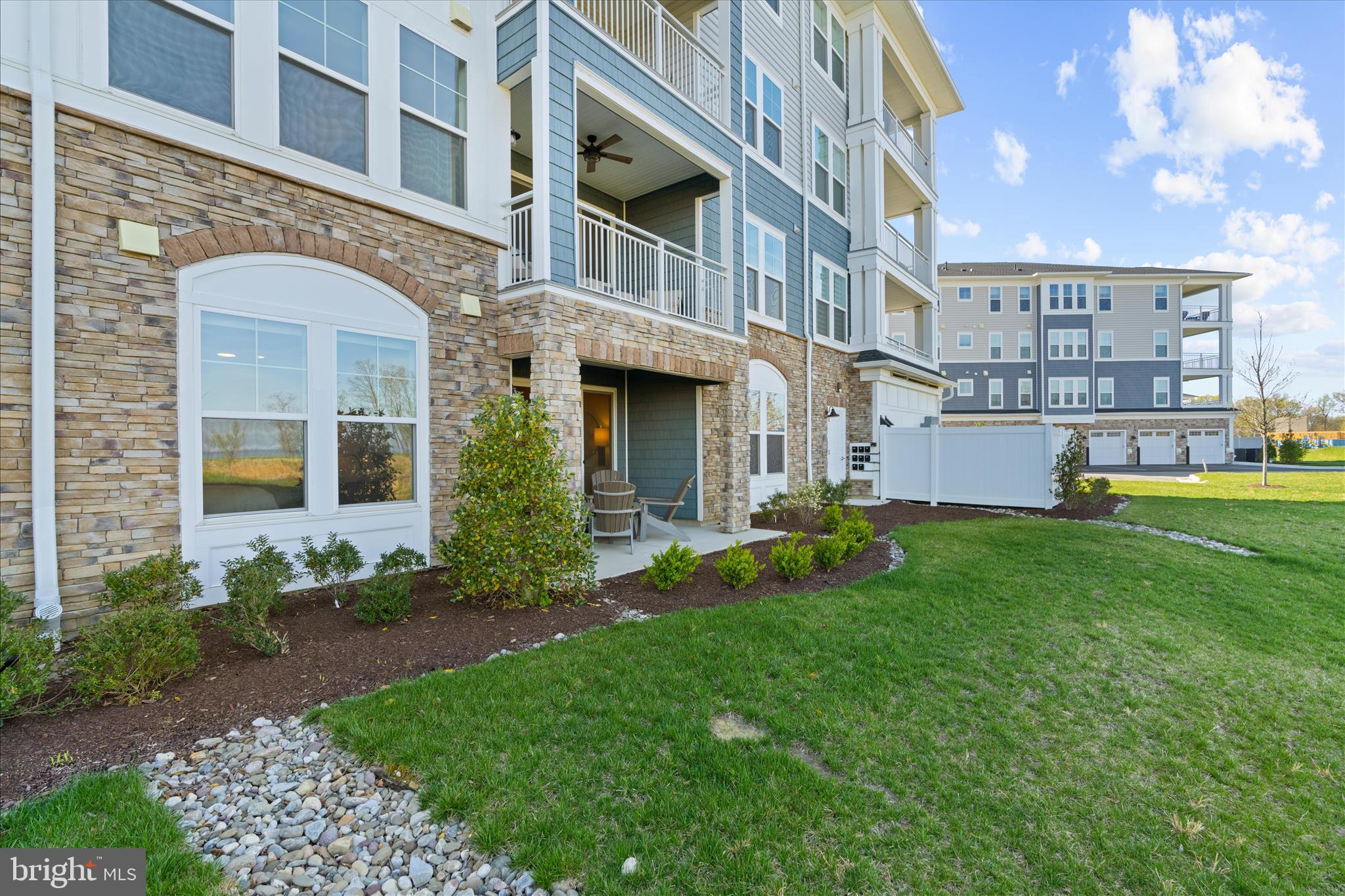 FOUR SEASONS AT KENT ISLAND - Residential