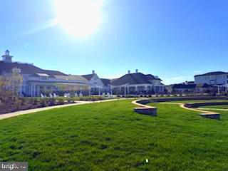 FOUR SEASONS AT KENT ISLAND - Residential