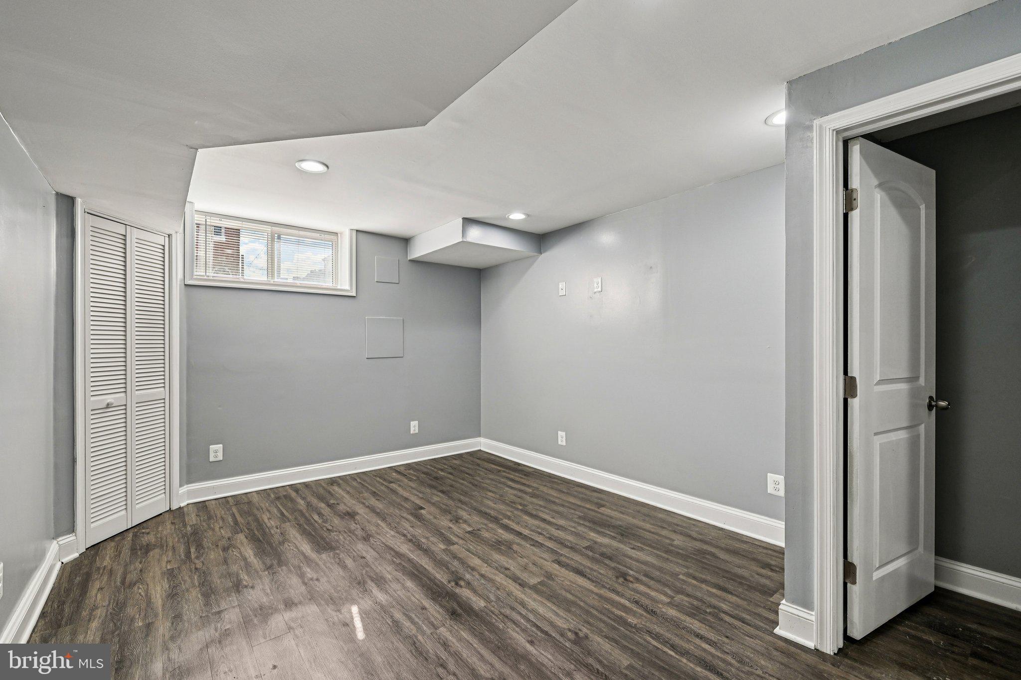 MILTON-MONTFORD - Residential
