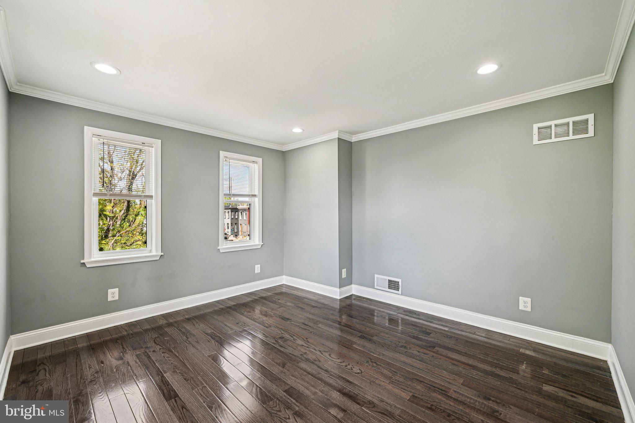 MILTON-MONTFORD - Residential