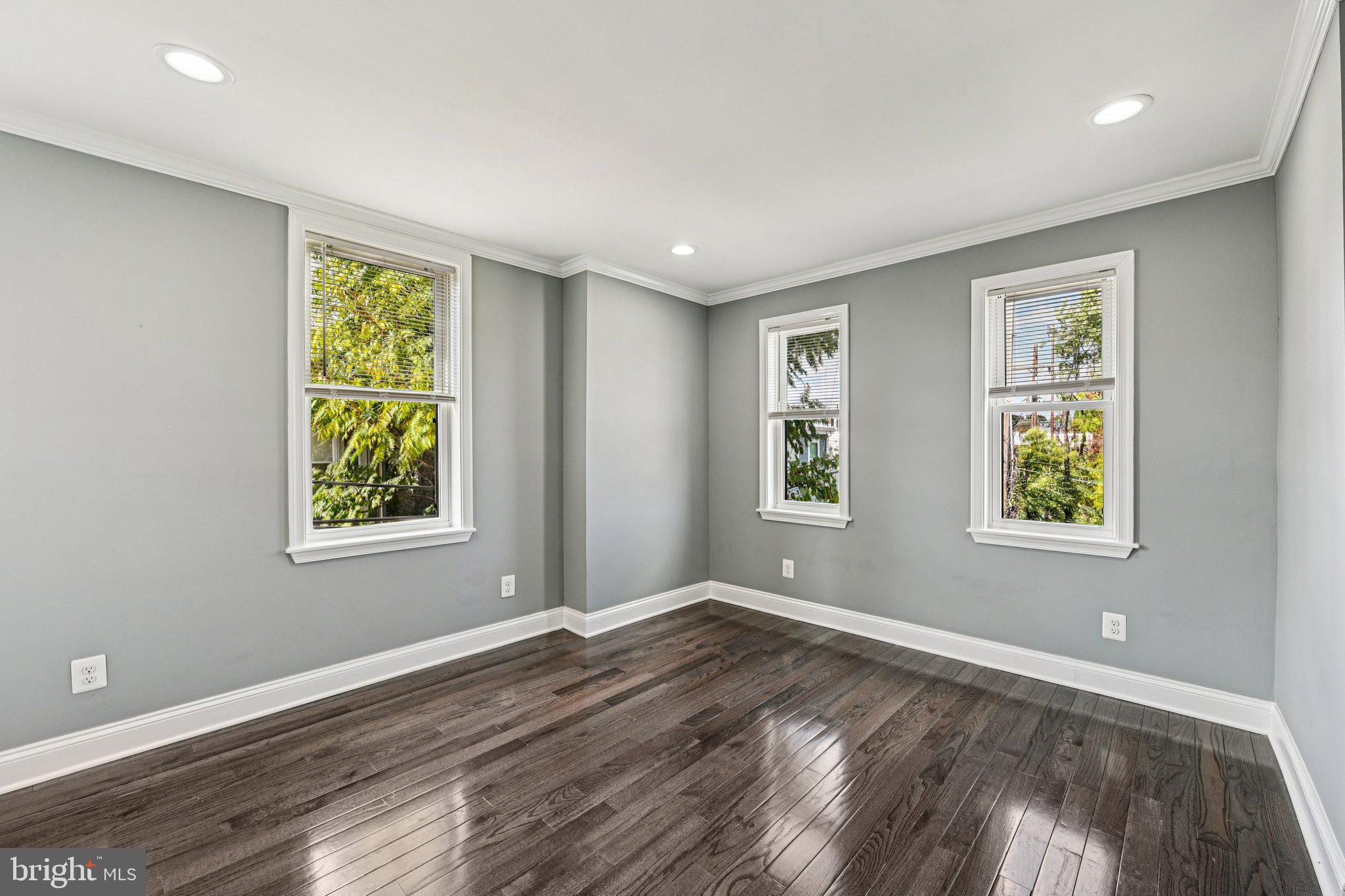 MILTON-MONTFORD - Residential