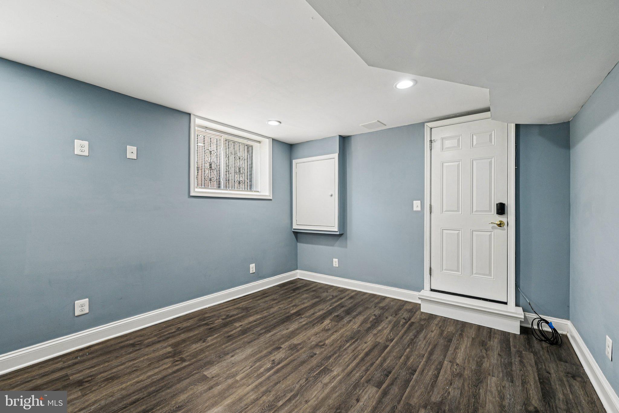 MILTON-MONTFORD - Residential
