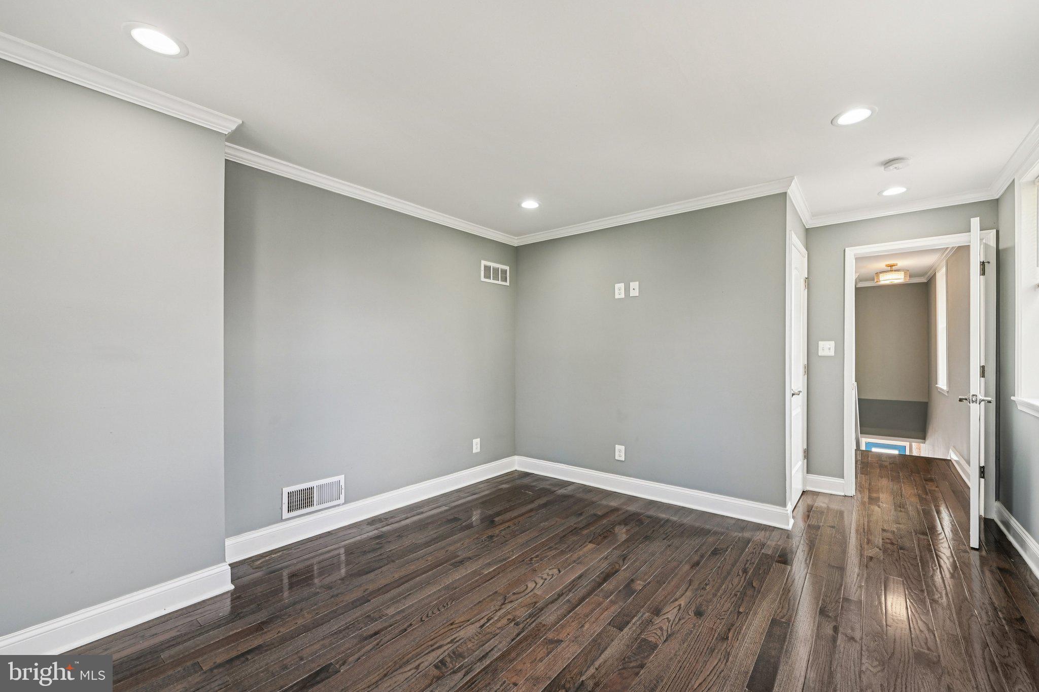 MILTON-MONTFORD - Residential