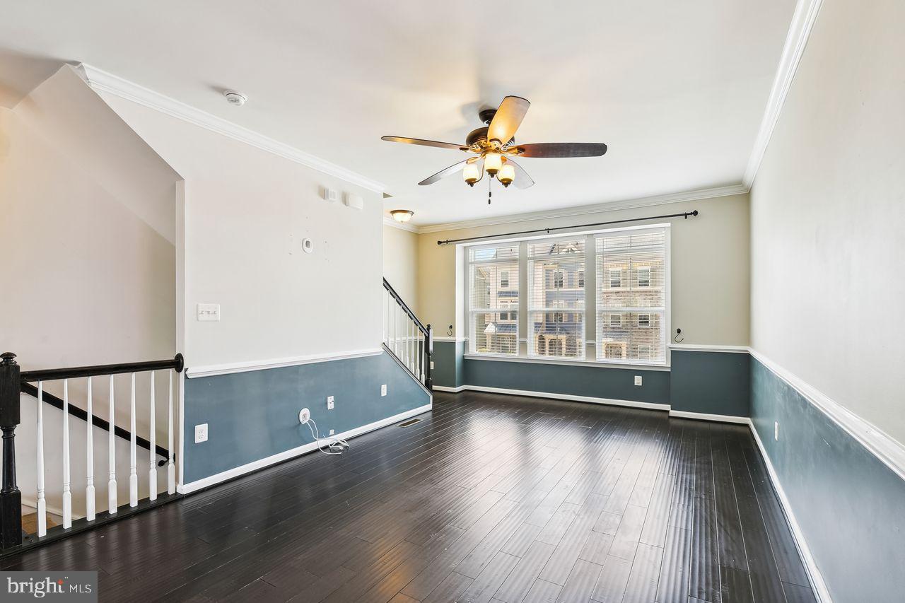 CREEKSIDE VILLAGE AT TANYARD SPRINGS - Residential Lease