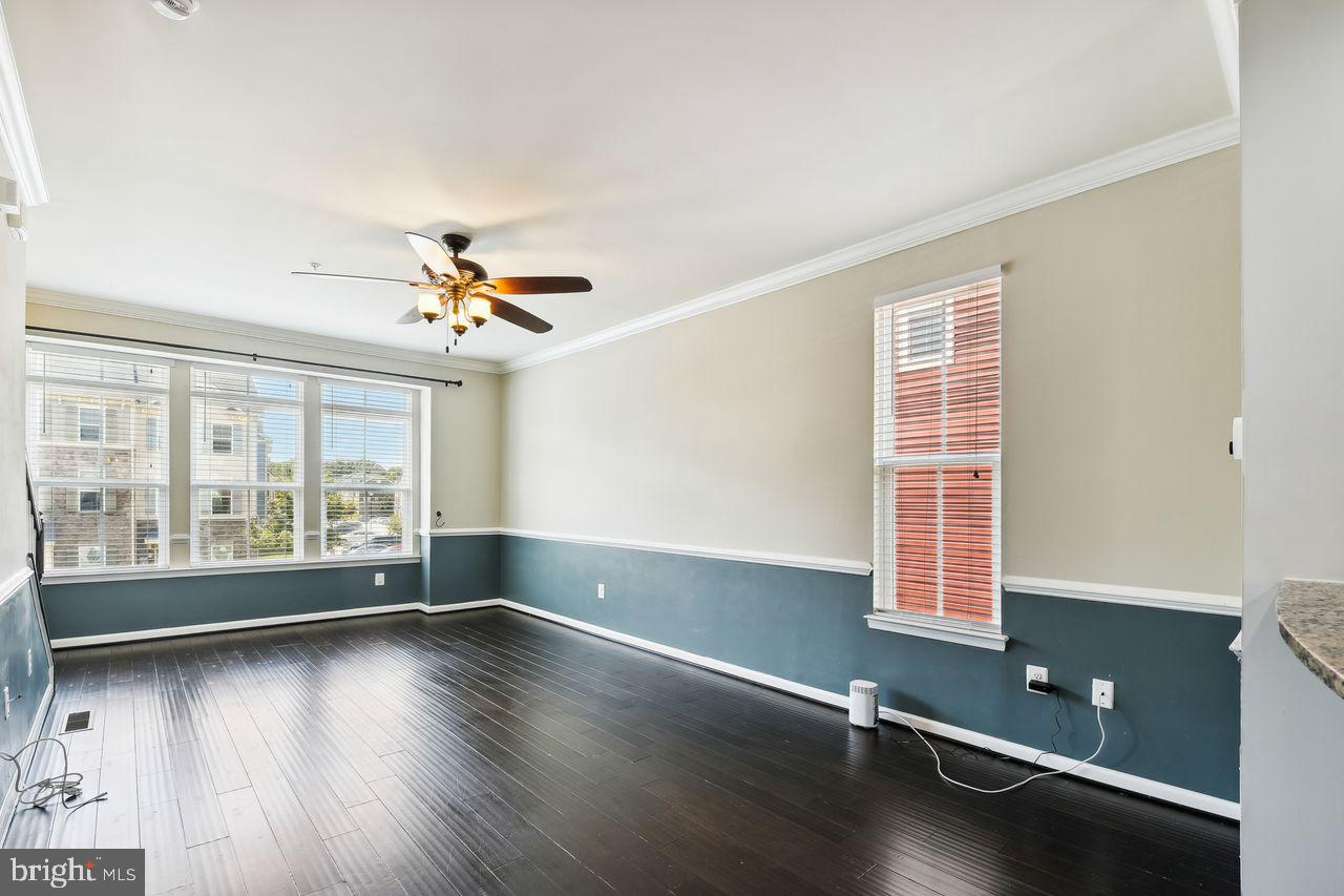 CREEKSIDE VILLAGE AT TANYARD SPRINGS - Residential Lease