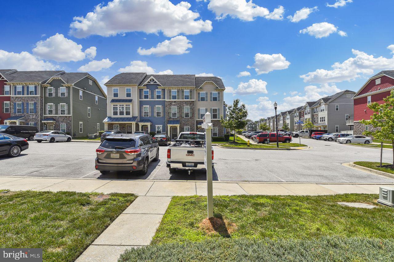 CREEKSIDE VILLAGE AT TANYARD SPRINGS - Residential Lease