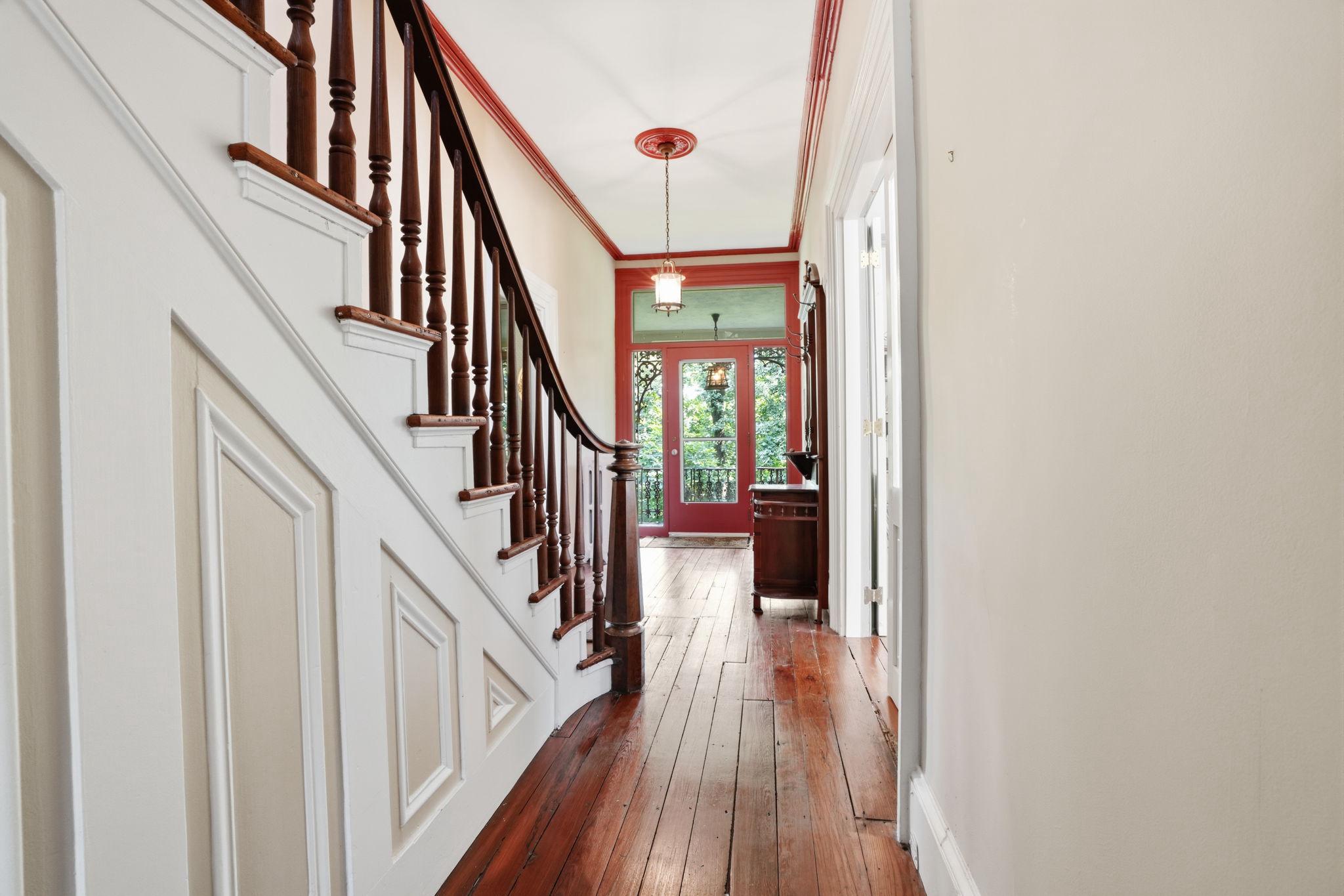 424 W WAVERLY ROAD