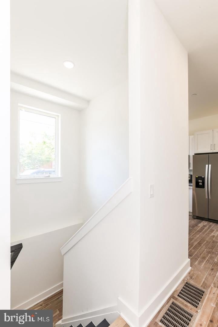 1433 BROWN STREET 3