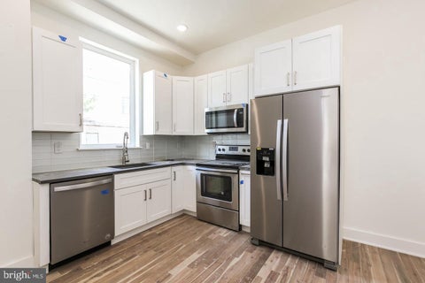 Condo For Rent - 1433 Brown Street #3<br/> PHILADELPHIA, PA 19130