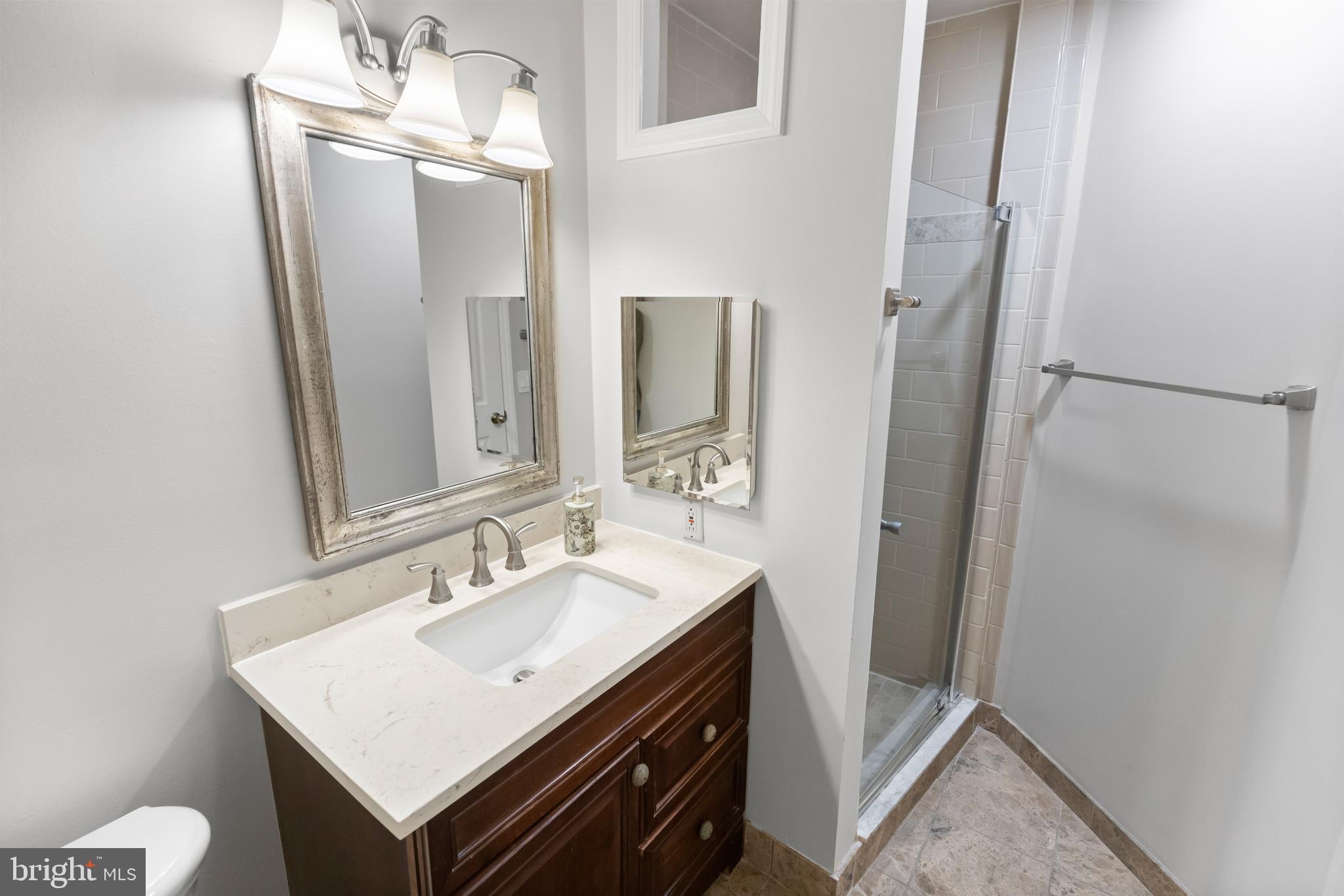 THE GABLES ON TUCKERMAN - Residential Lease