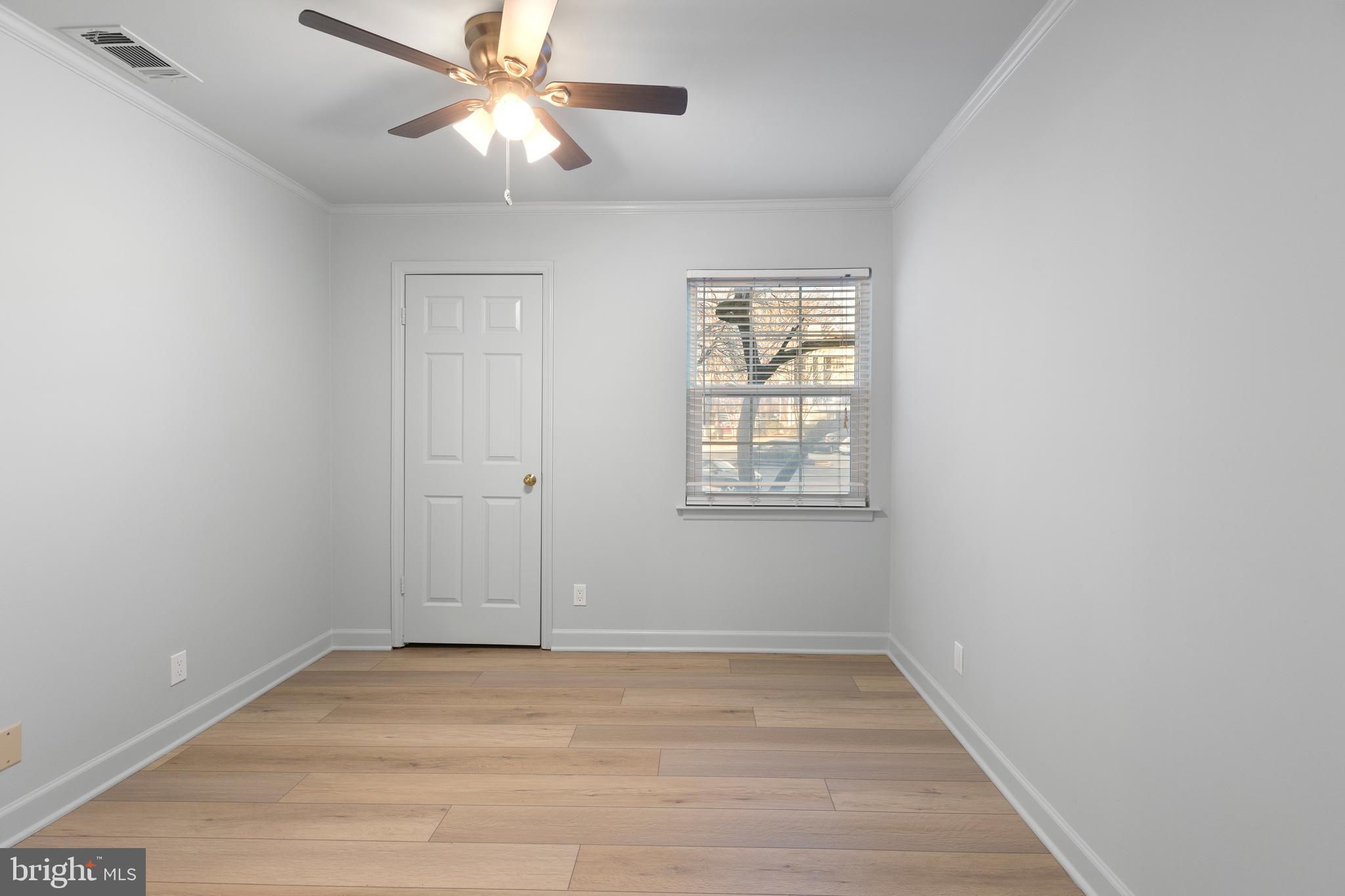 THE GABLES ON TUCKERMAN - Residential Lease