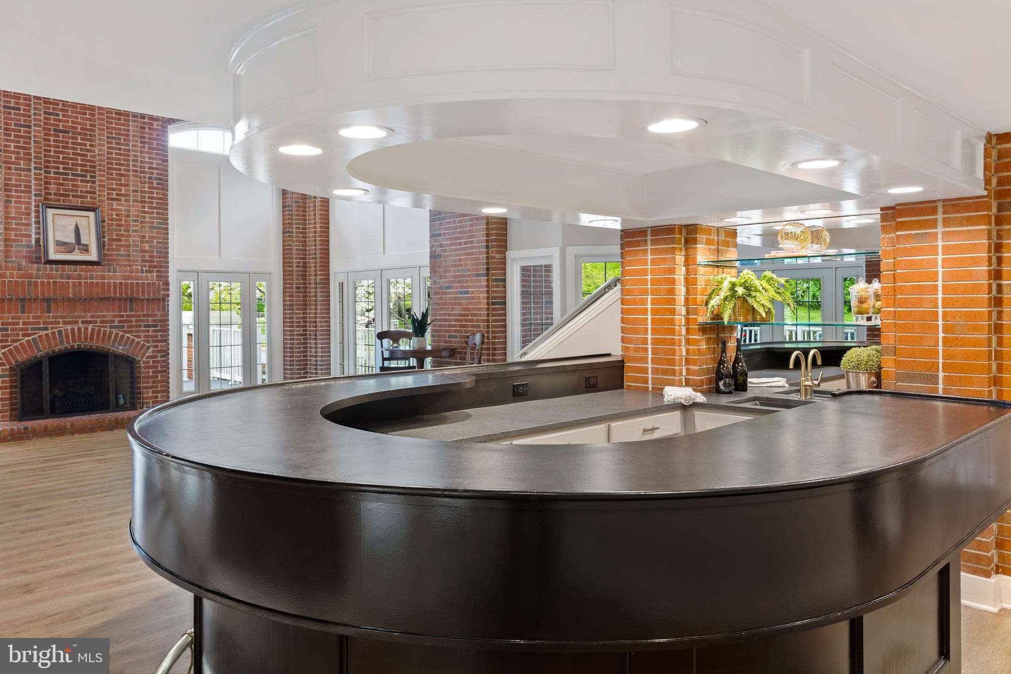 THE GABLES ON TUCKERMAN - Residential Lease