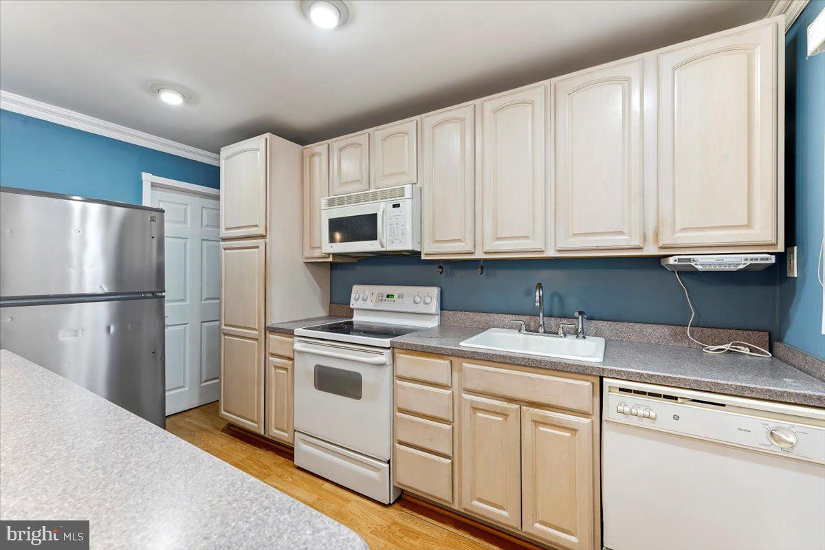 SWARTHMOREWOOD - Residential