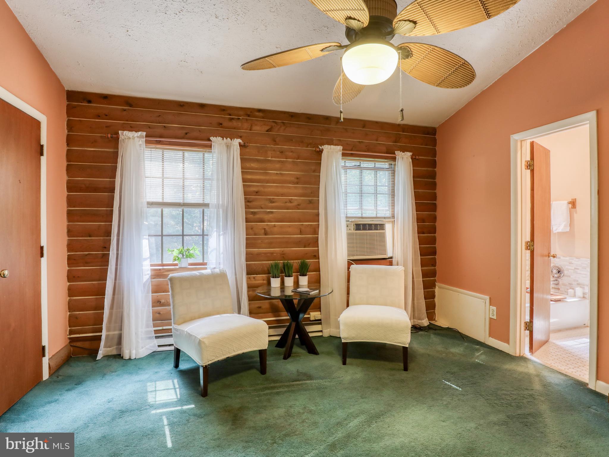 OWL HOLLOW CABINS - Residential