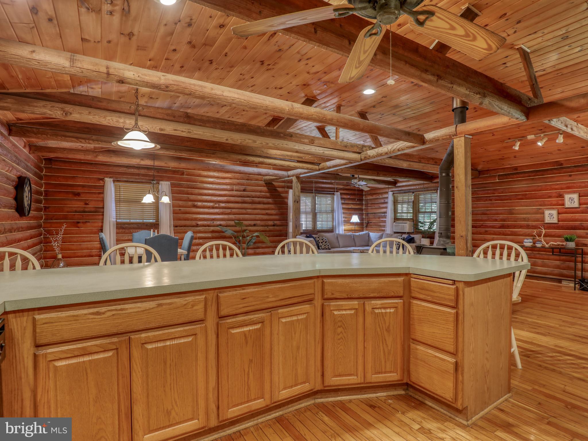 OWL HOLLOW CABINS - Residential