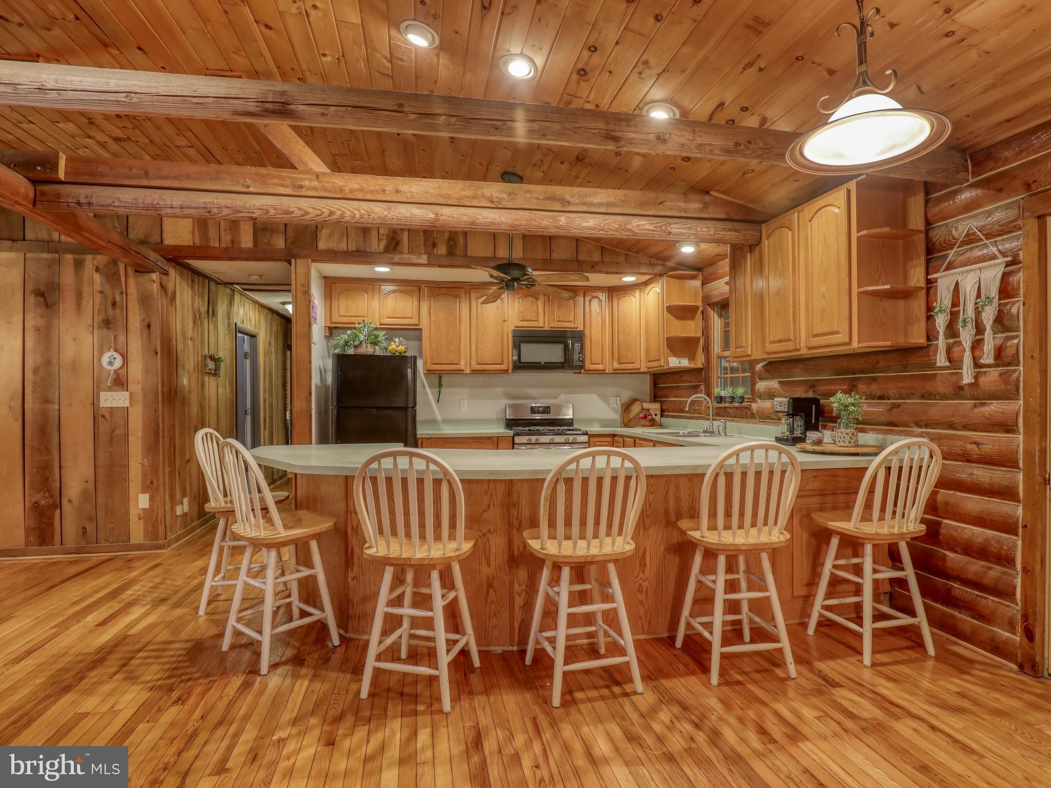 OWL HOLLOW CABINS - Residential