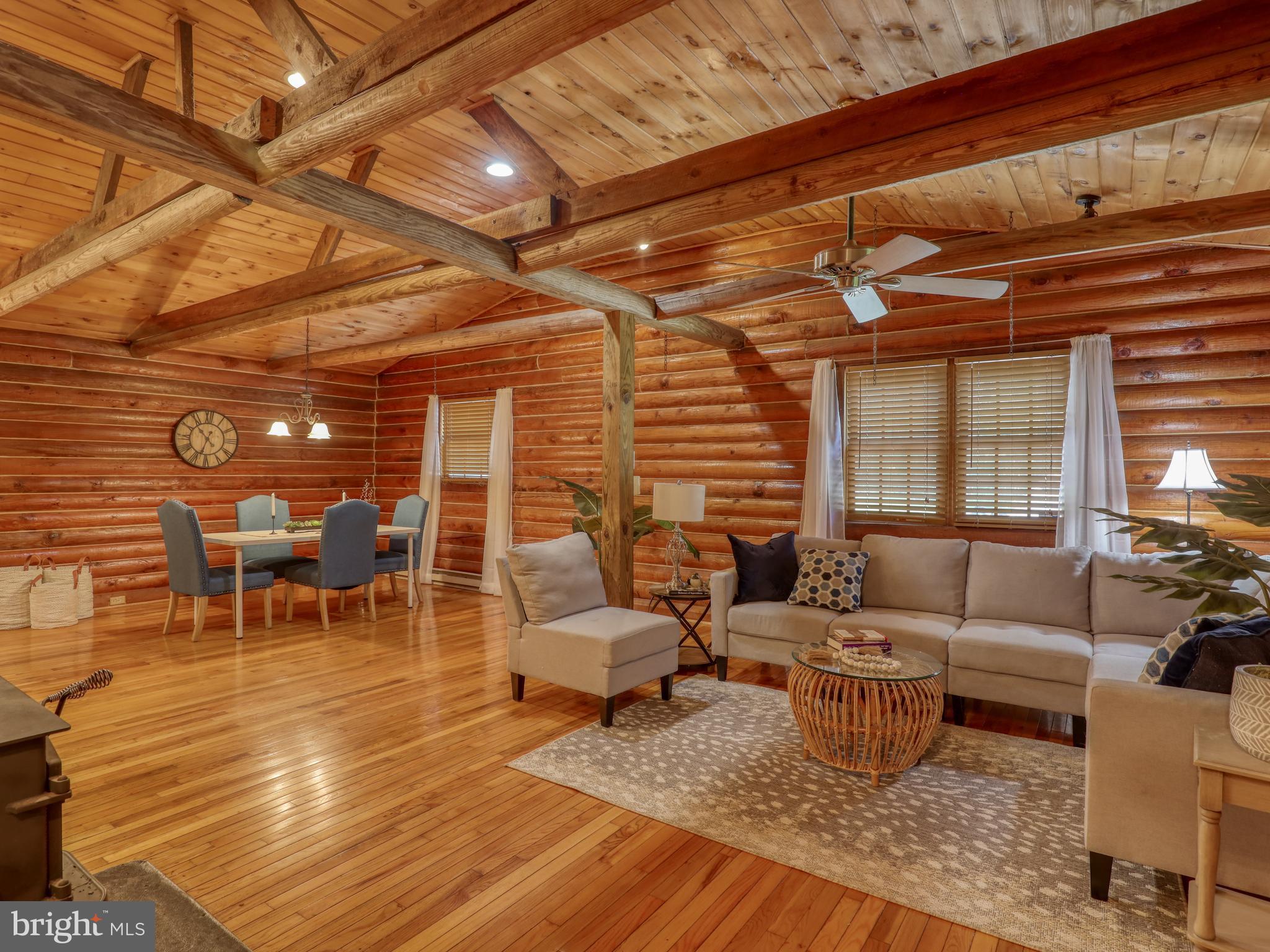 OWL HOLLOW CABINS - Residential