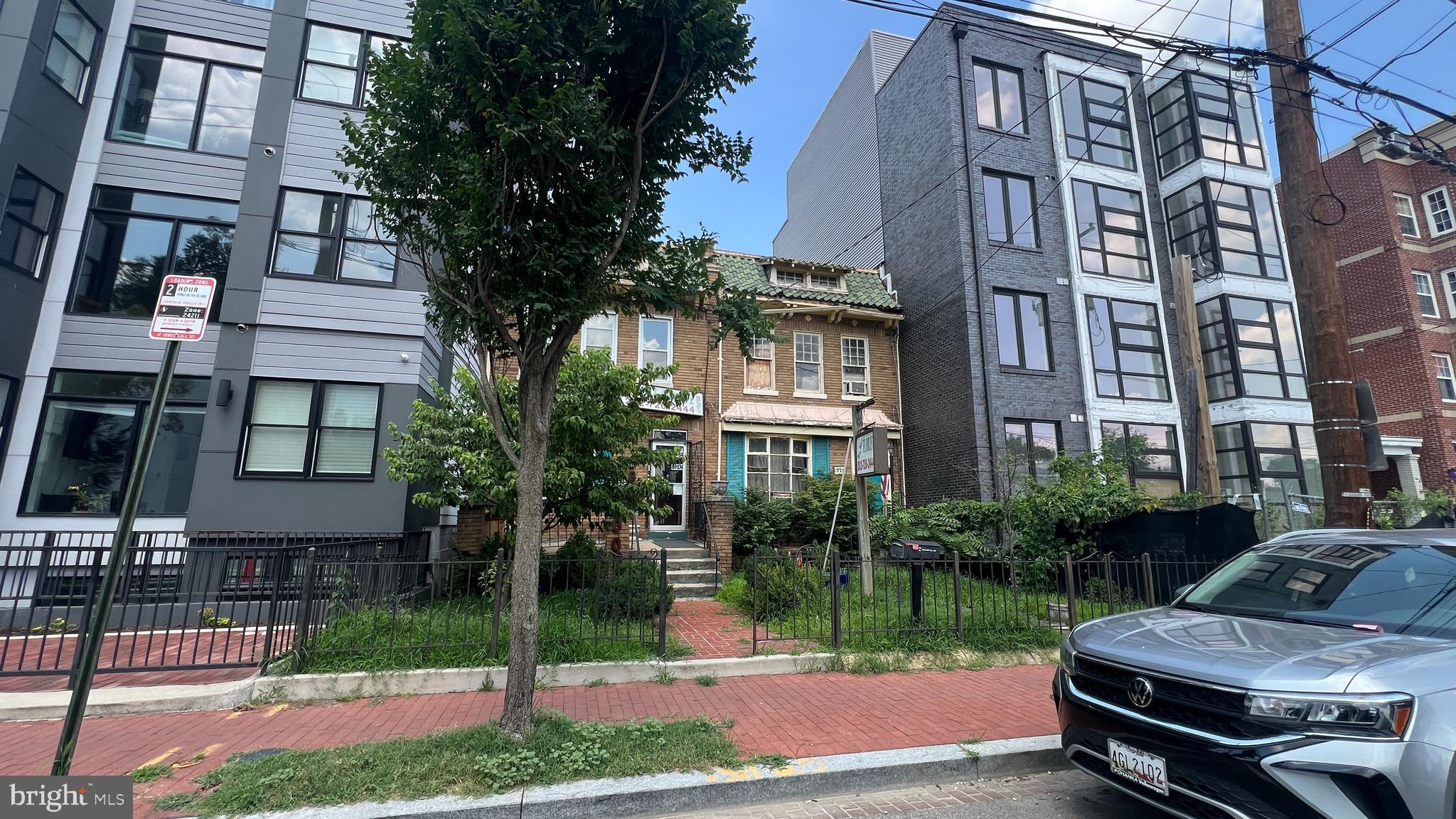 921 KENNEDY STREET NW