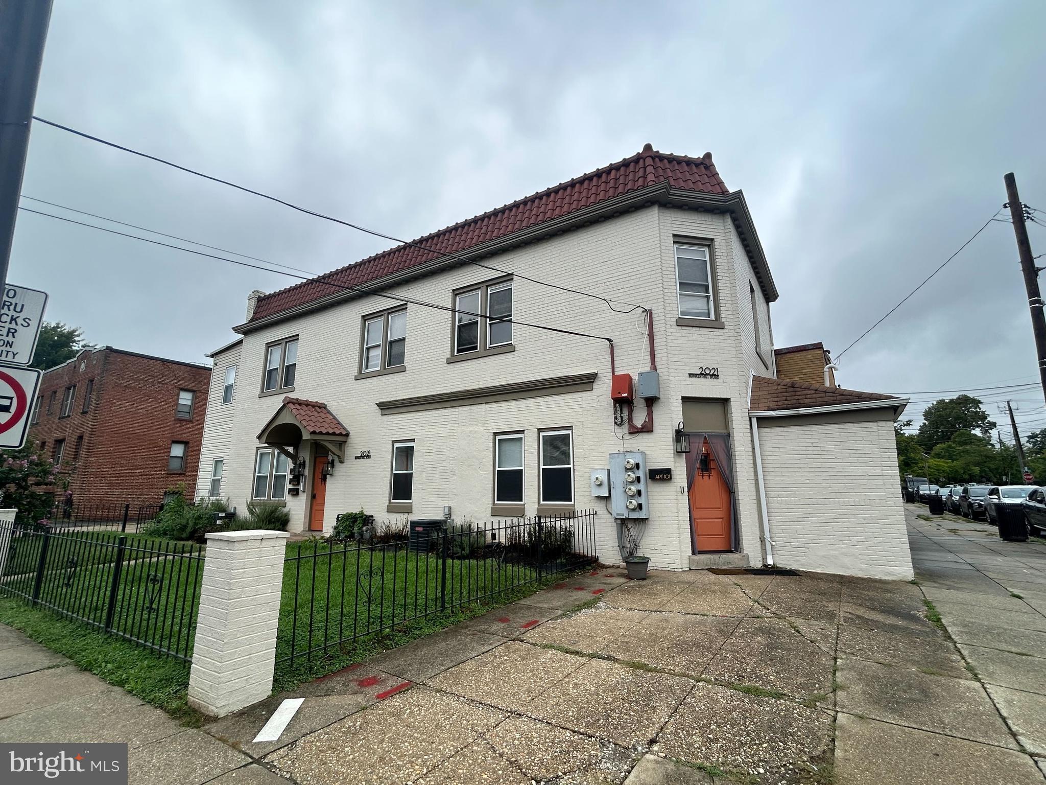 2021 BUNKER HILL ROAD NE