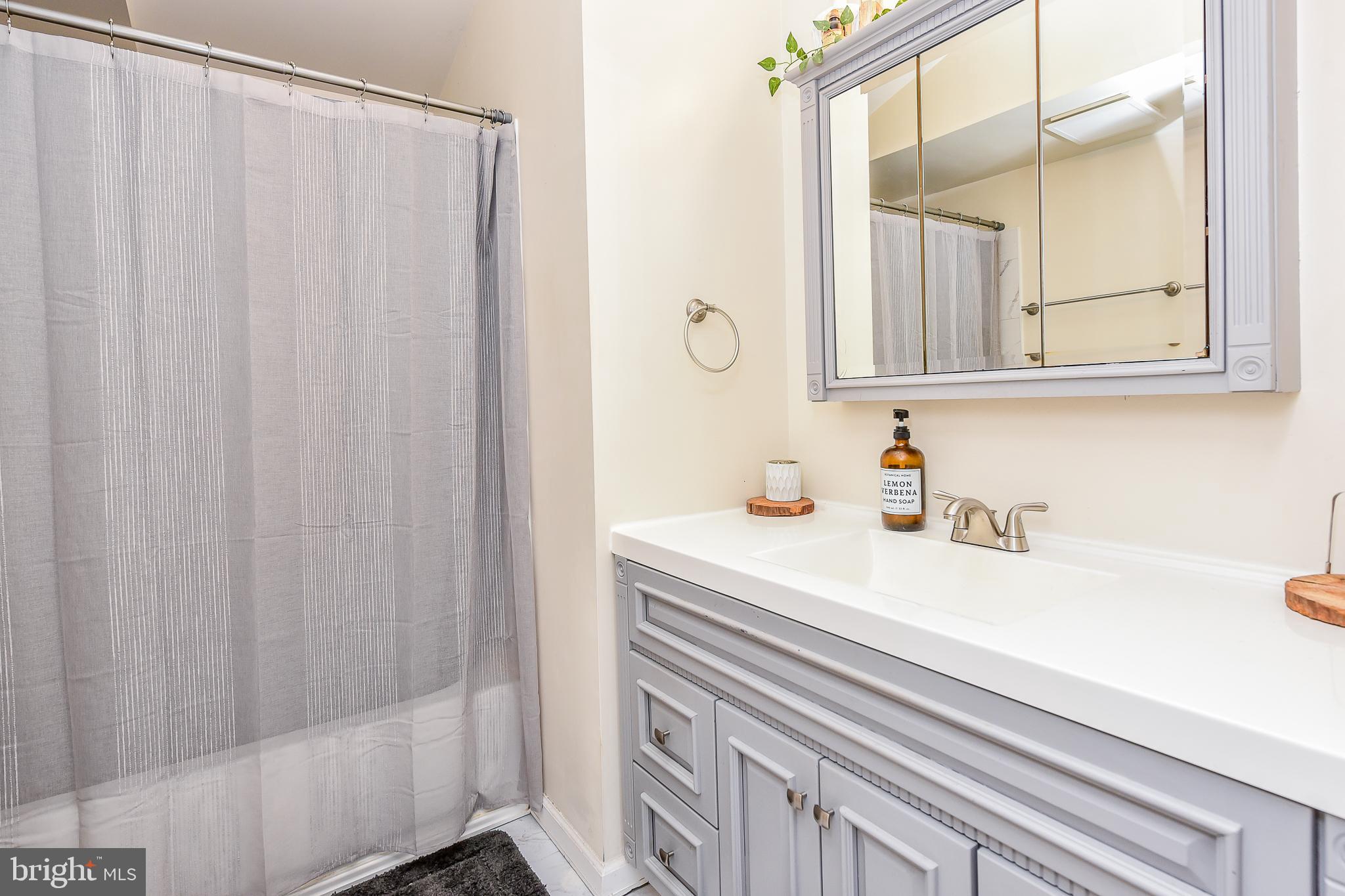 SLEEPY HOLLOW - Residential