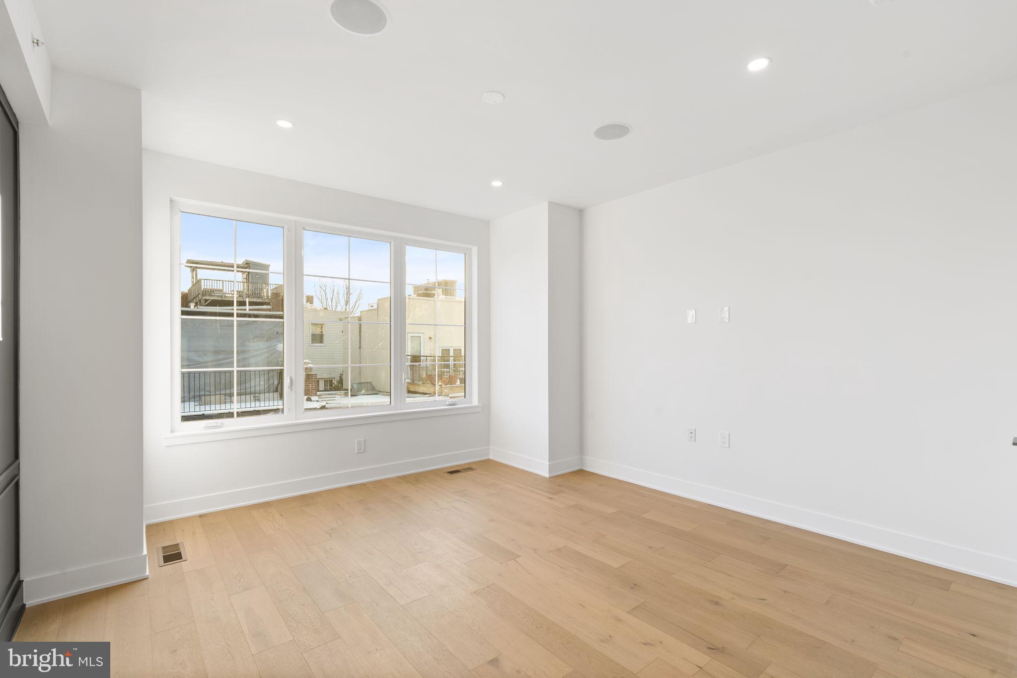 GRADUATE HOSPITAL - Residential