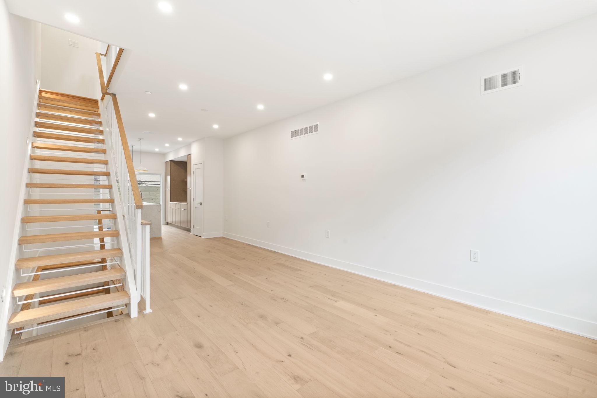 GRADUATE HOSPITAL - Residential