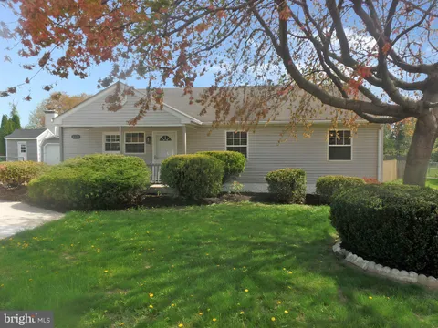 3009 Naamans Creek Road, Upper Chichester, PA MLS: PADE2089524