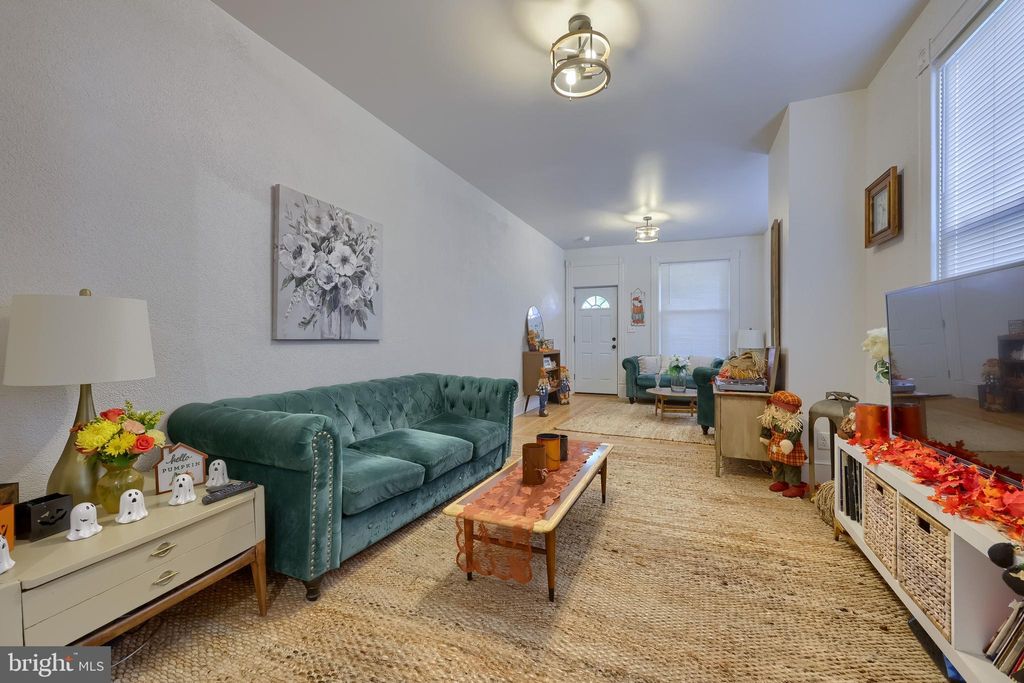 Photo of 327 W Main Street, EPHRATA, PA 17522 (MLS # PALA2075198)