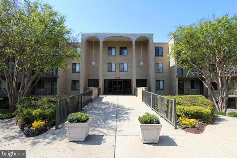 WESTLAKE PARK - Residential Lease