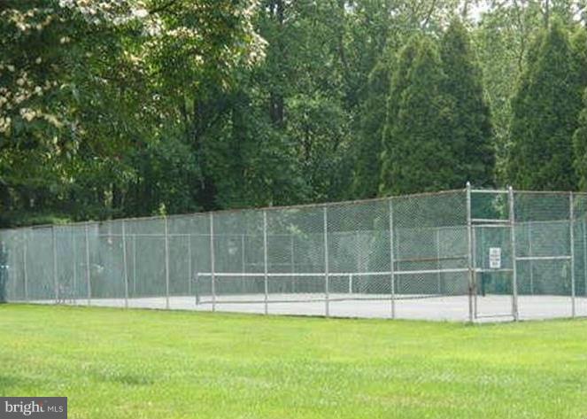 WESTLAKE PARK - Residential Lease