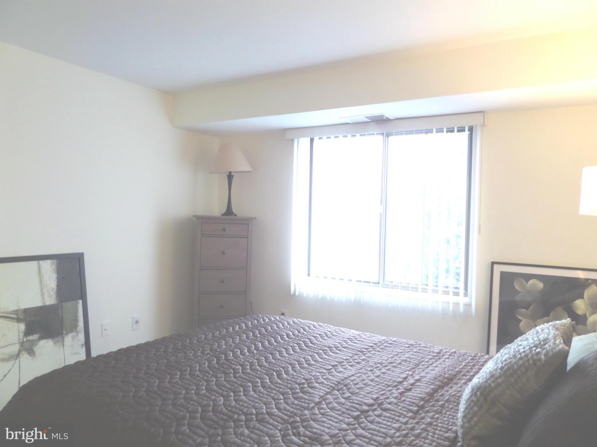 WESTLAKE PARK - Residential Lease