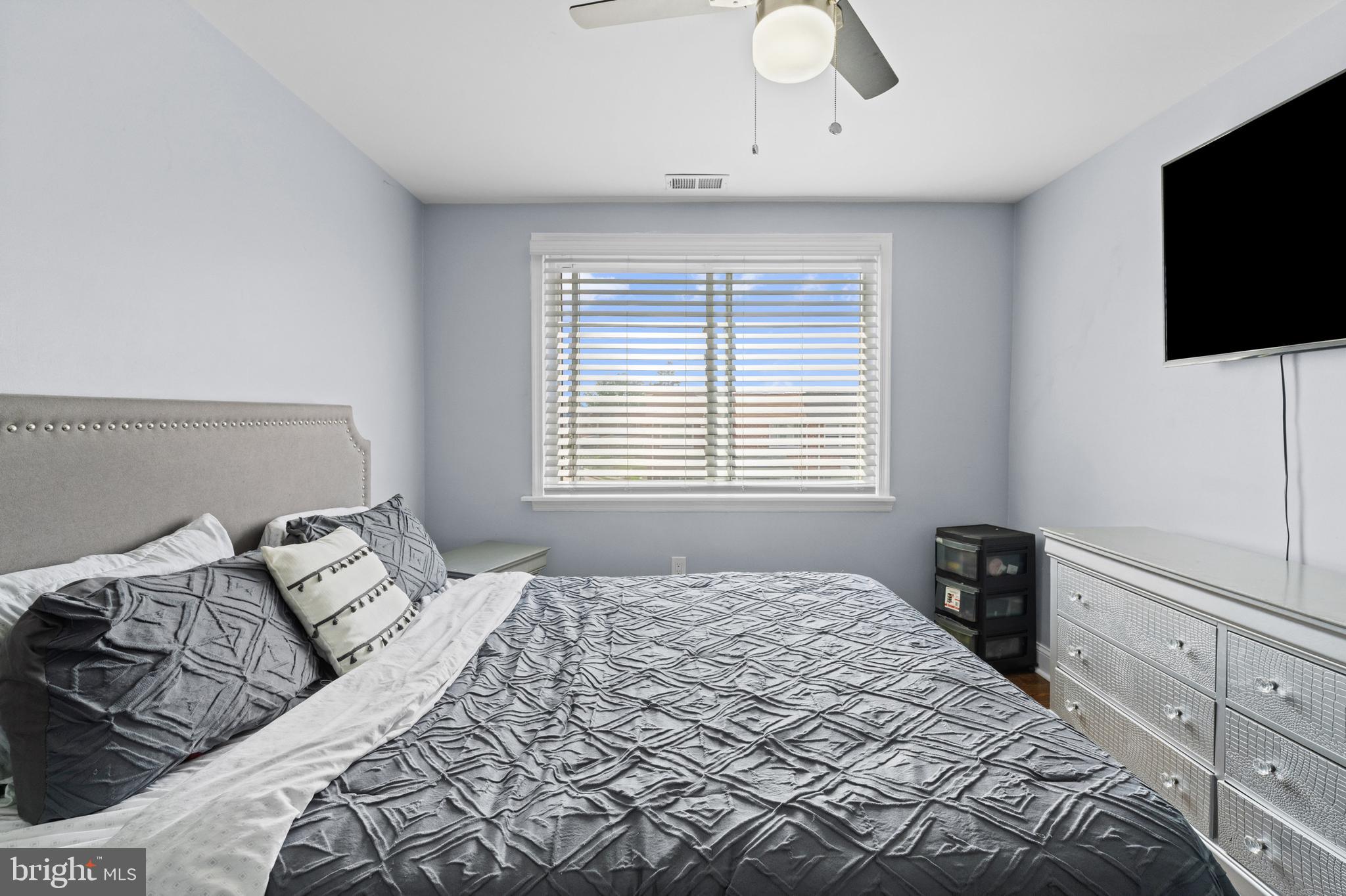 GLENMORE PARK - Residential