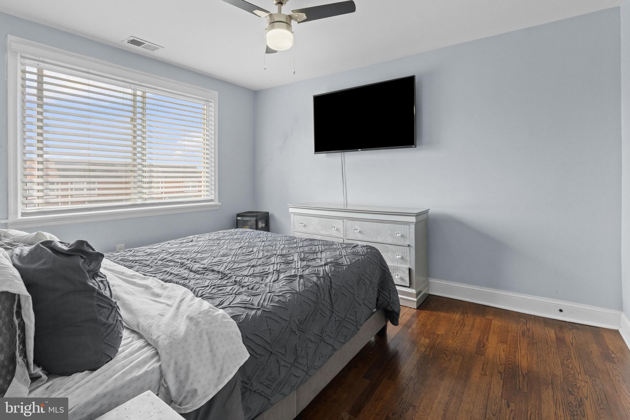 GLENMORE PARK - Residential