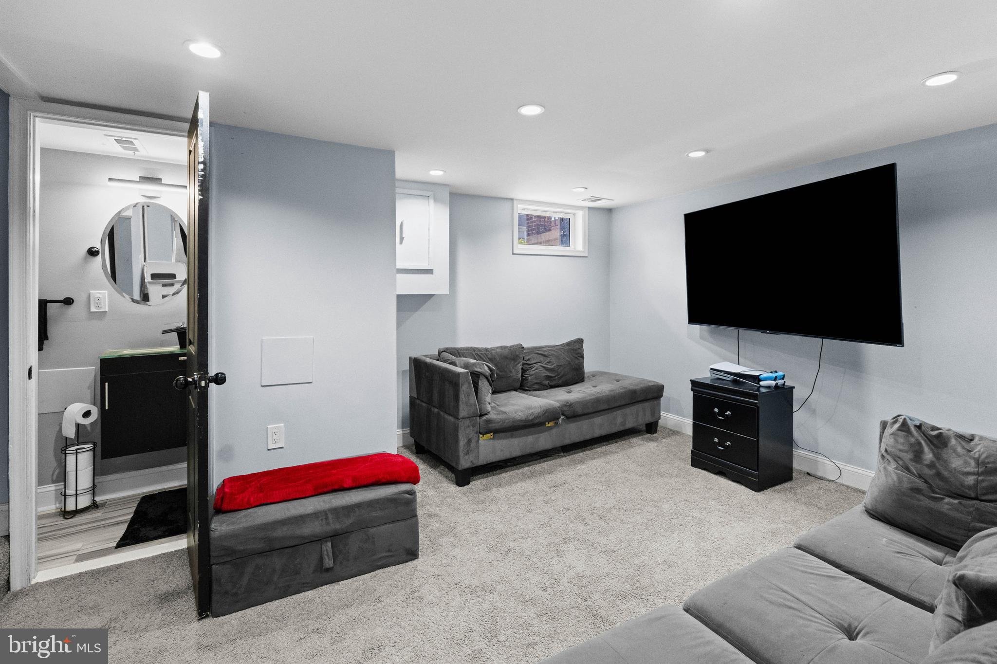GLENMORE PARK - Residential
