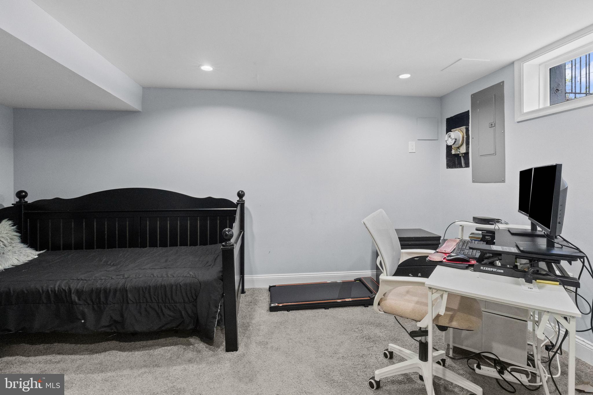 GLENMORE PARK - Residential