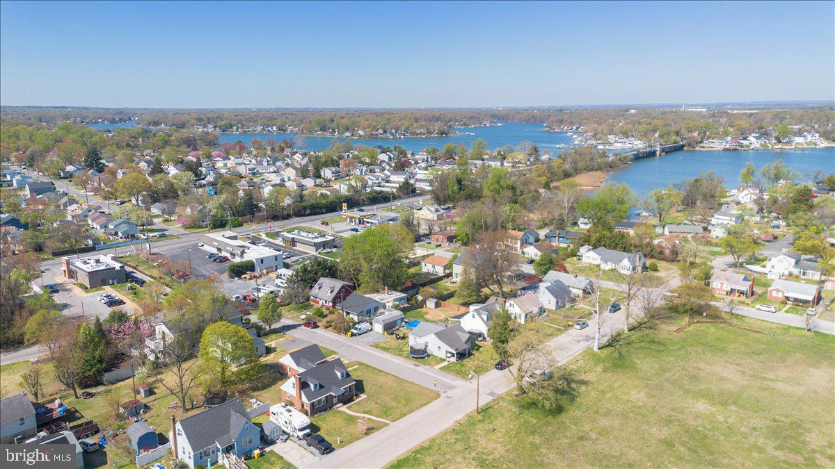 RIVIERA BEACH - Residential