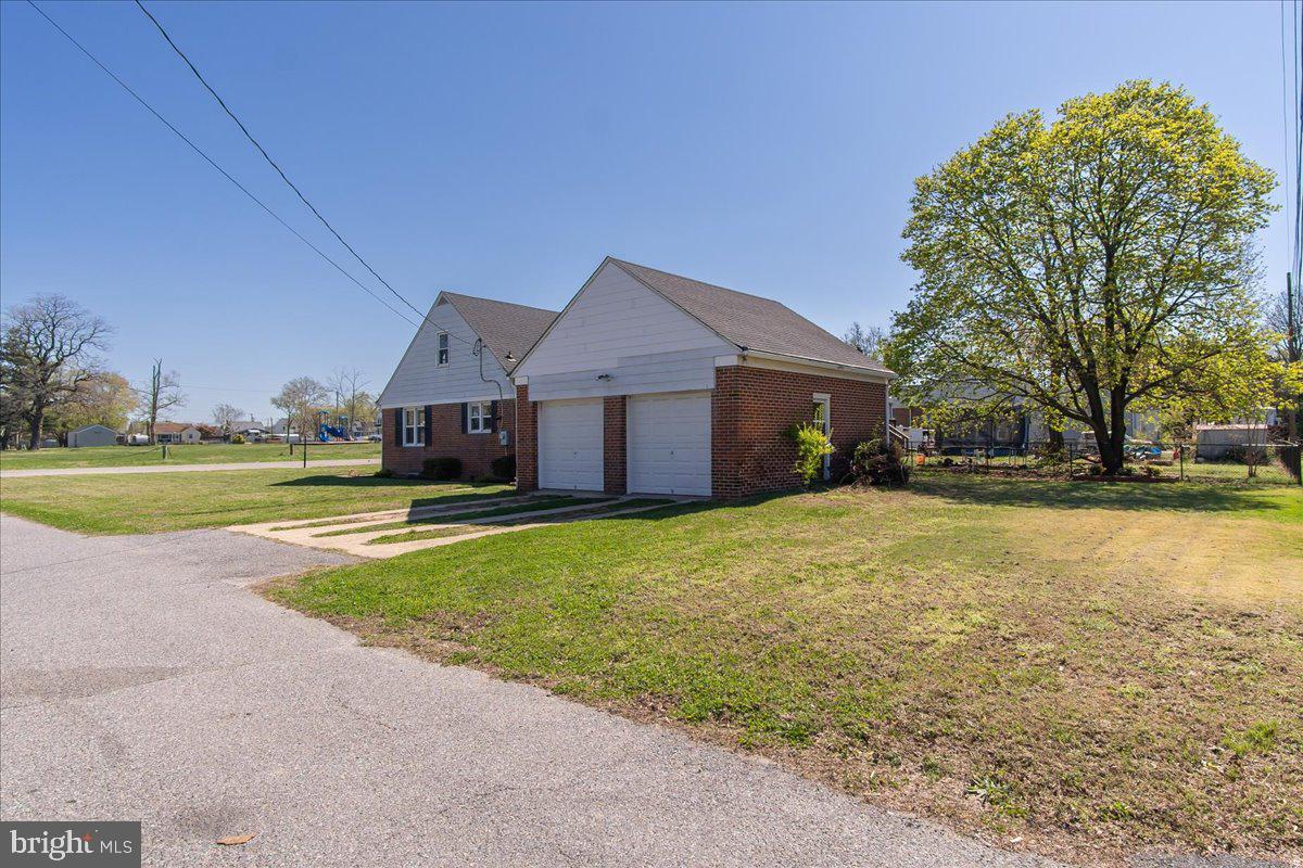 RIVIERA BEACH - Residential