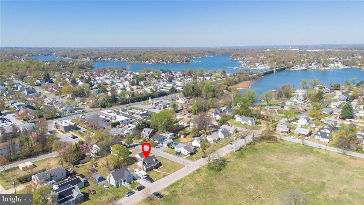 RIVIERA BEACH - Residential