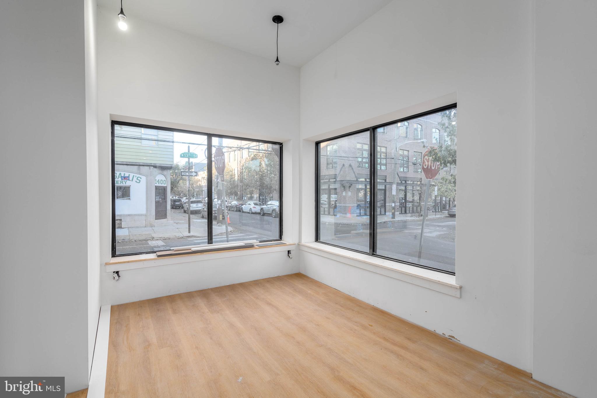 PASSYUNK SQUARE - Residential Income