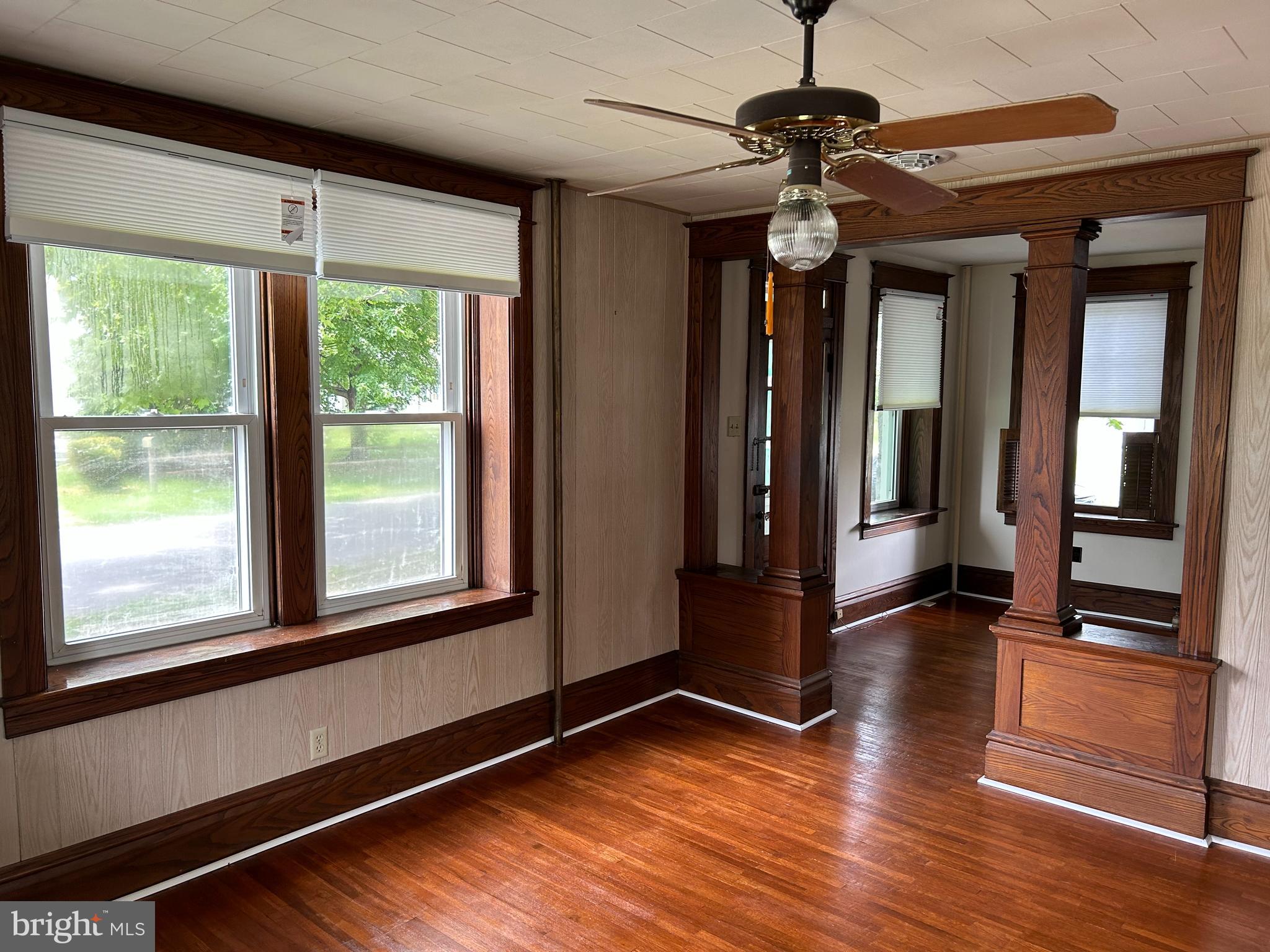 17822 SHERMAN AVENUE