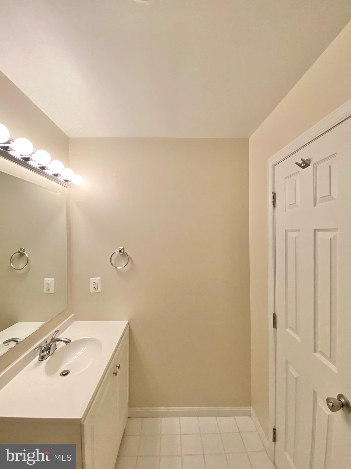 BASHFORD LANE CLUSTER - Residential Lease