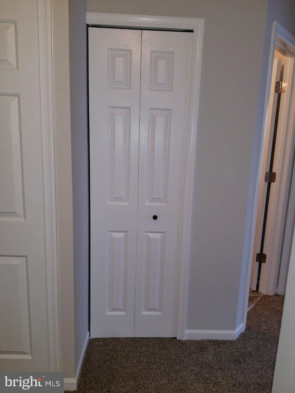 CEDAR GROVE AT CROFTON - Residential