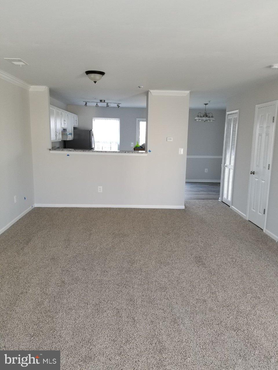 CEDAR GROVE AT CROFTON - Residential