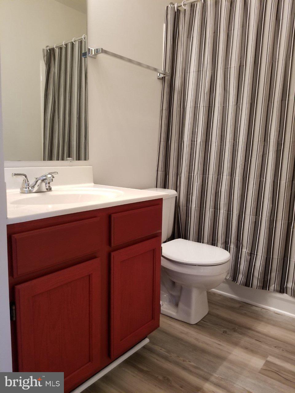 CEDAR GROVE AT CROFTON - Residential